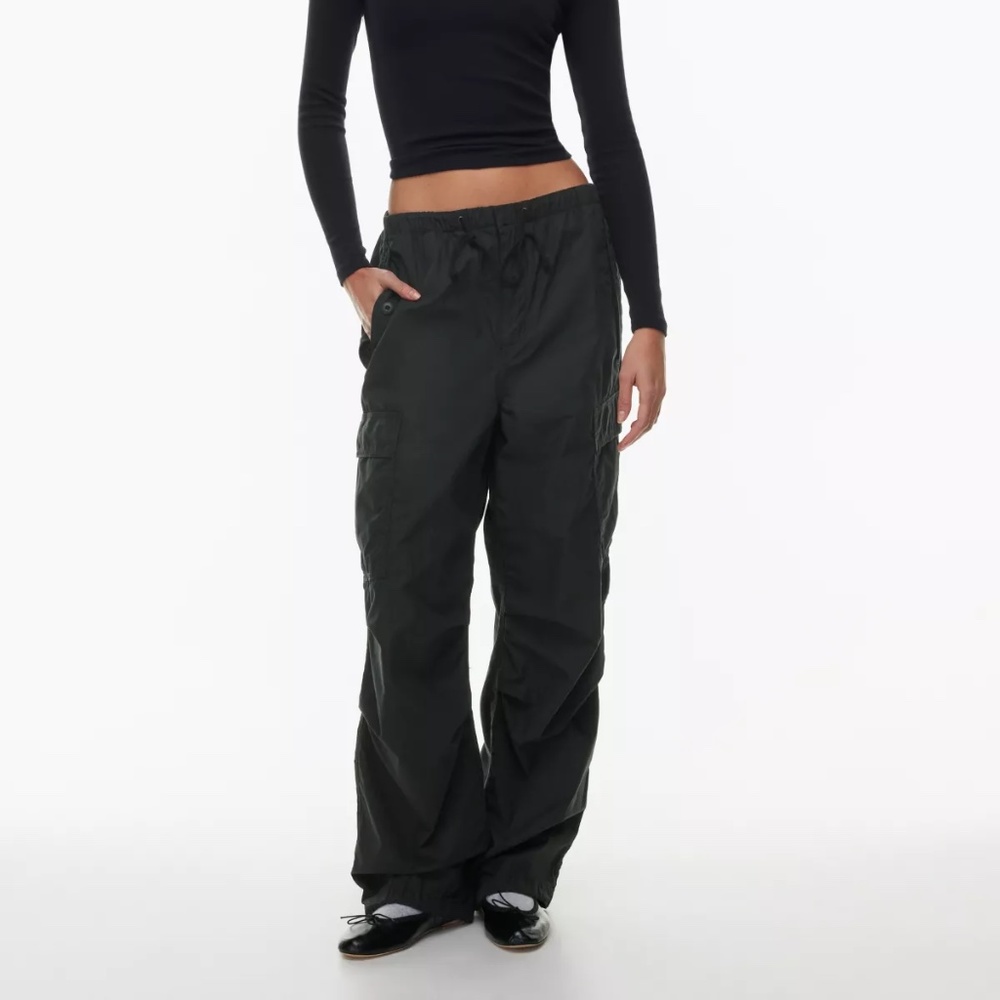 Aritzia Tna Squad Pocket Parachute Pant XXS Black